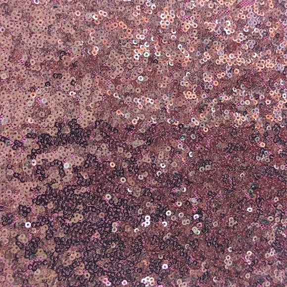 Rue 21 Women's Short Sleeve Wine Color Sequined Tunic Size Medium - Picture 2 of 7